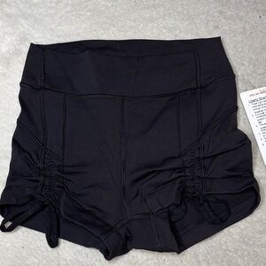 Lululemon NWT Black Liberty Shorts